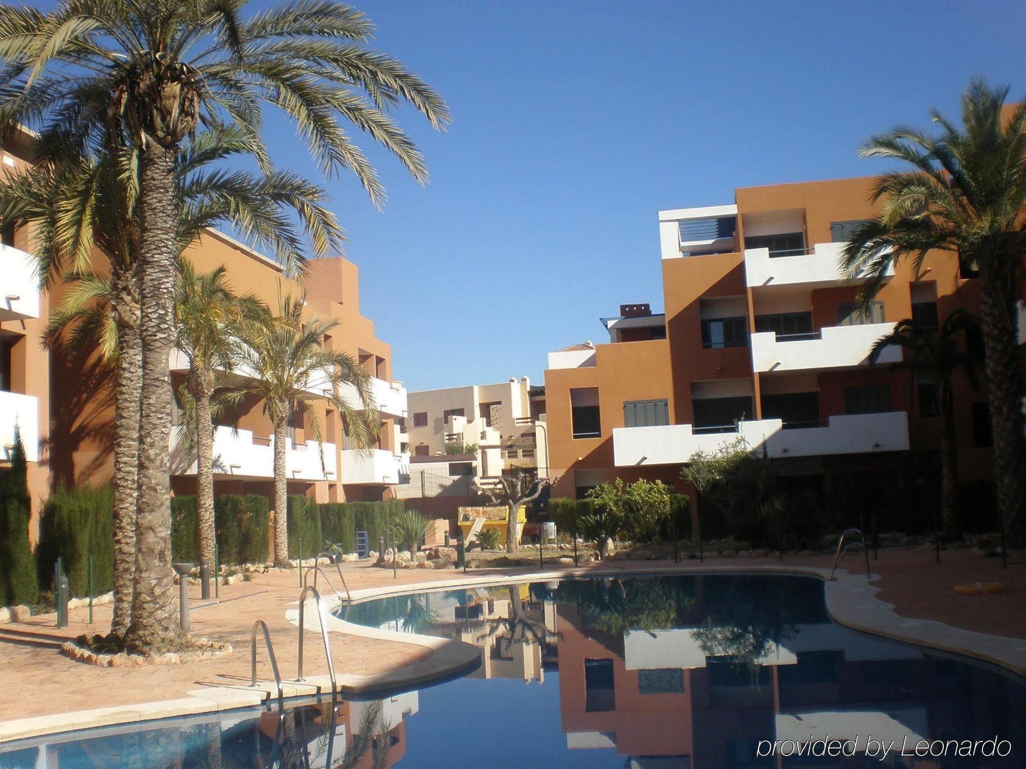 Apartamentos Turisticos Parque Tropical Vera Exterior foto